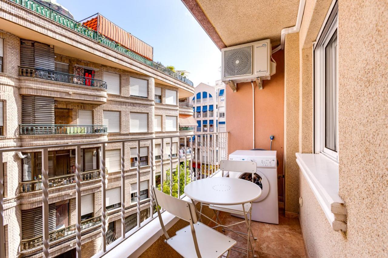 Apartamiento Fragata Torrevieja Exterior foto